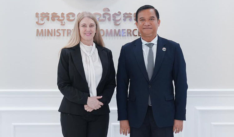 US aims to further boost economic ties with Cambodia